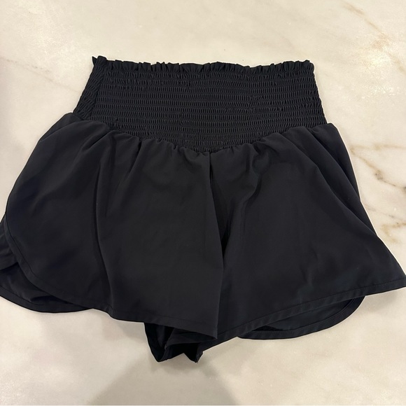 aerie Pants - OFFLINE by AERIE black women’s athletic running shorts with liner size medium